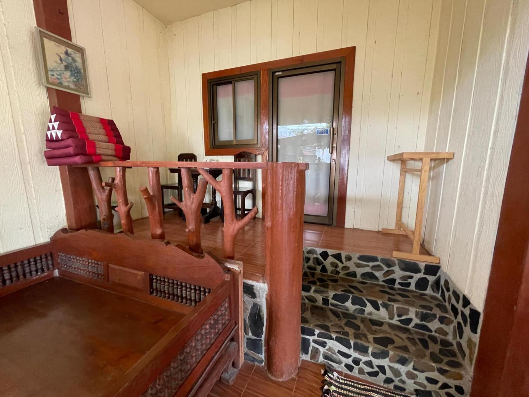 Lungsonhouse Pai Villa ภายนอก รูปภาพ