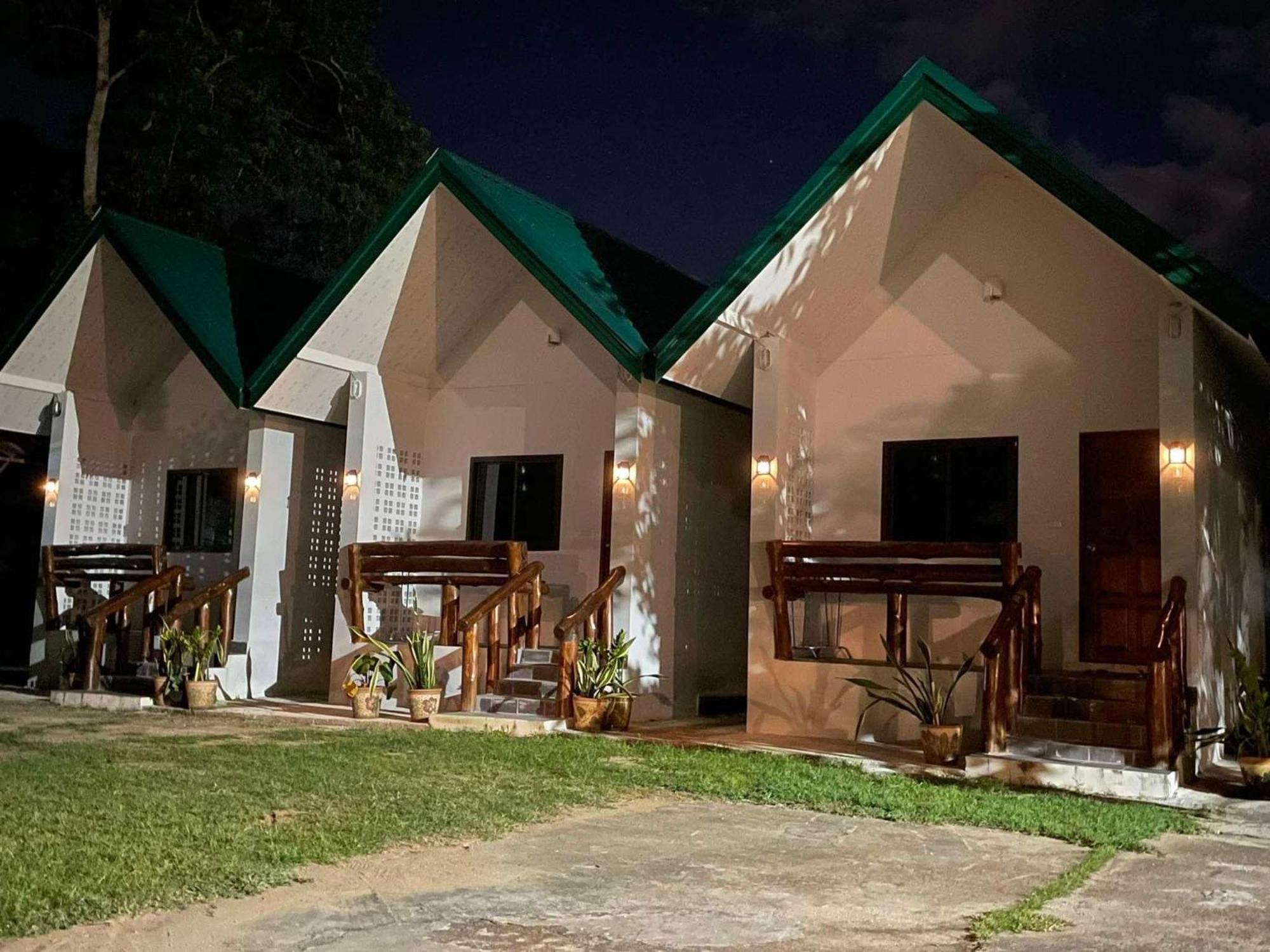 Lungsonhouse Pai Villa ภายนอก รูปภาพ